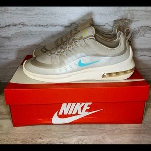 WOMEN'S NIKE AIR MAX AXIS RUNNING SHOES Size 12